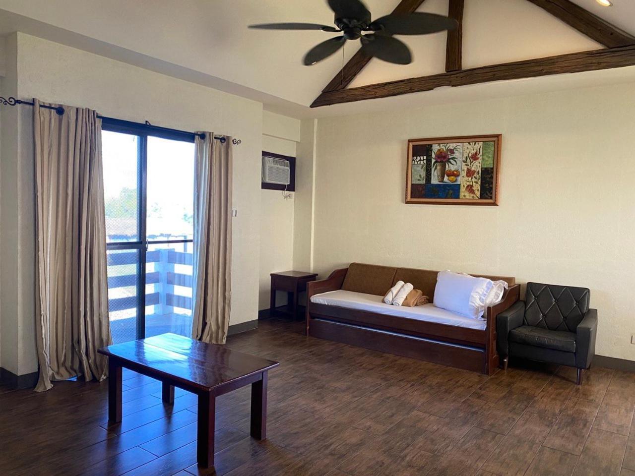 El Puerto Marina Beach Resort & Vacation Club Lingayen Eksteriør billede