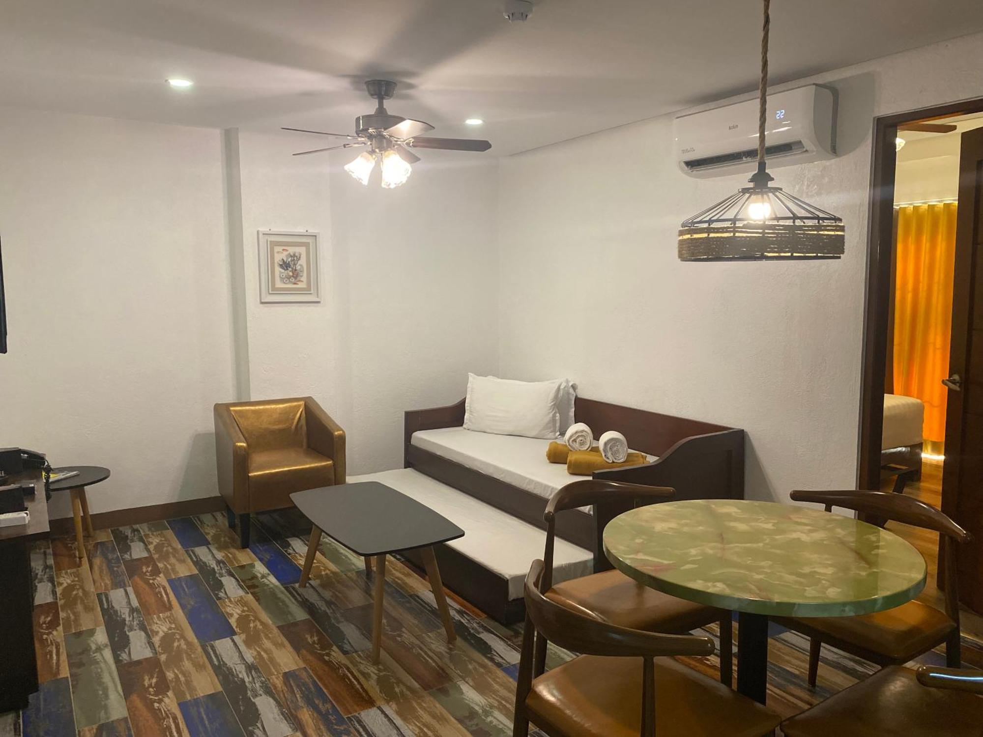 El Puerto Marina Beach Resort & Vacation Club Lingayen Eksteriør billede