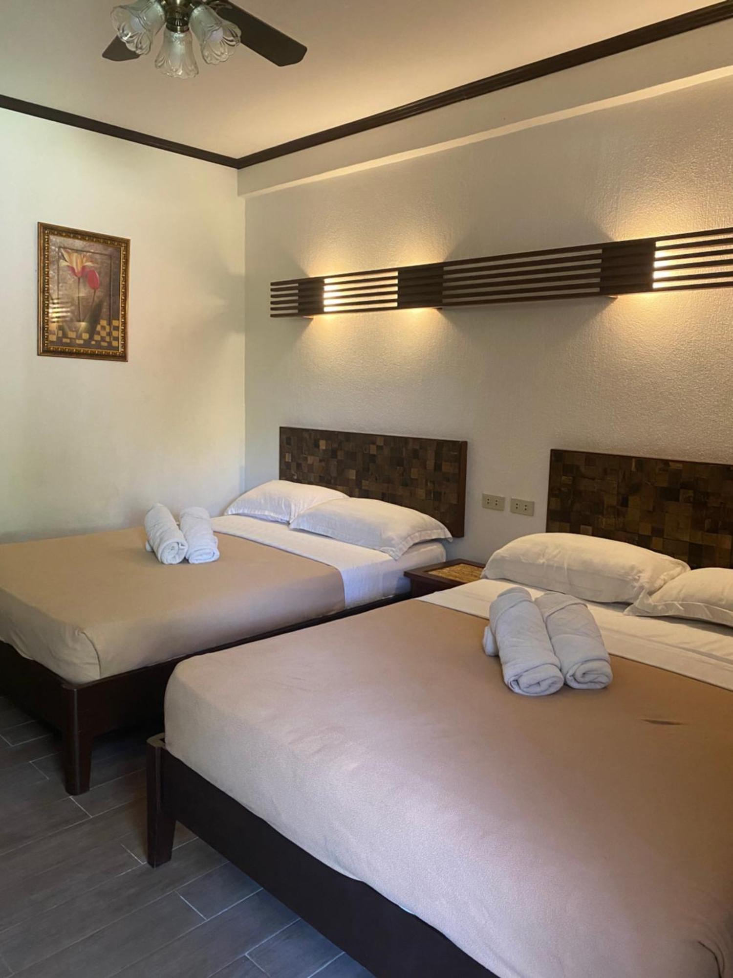 El Puerto Marina Beach Resort & Vacation Club Lingayen Eksteriør billede